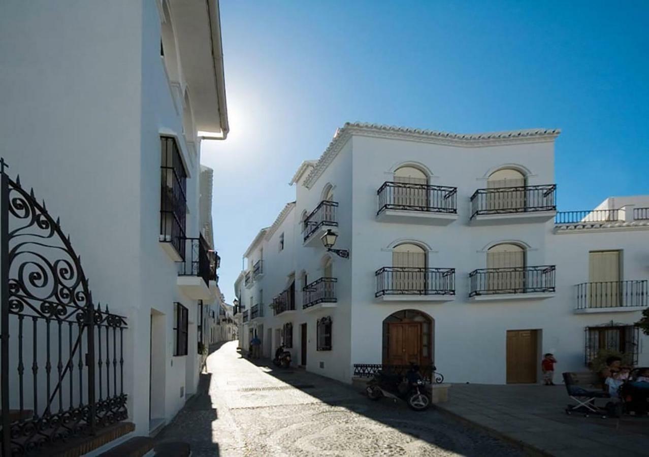 Beach And Mountains Frigiliana Exterior photo