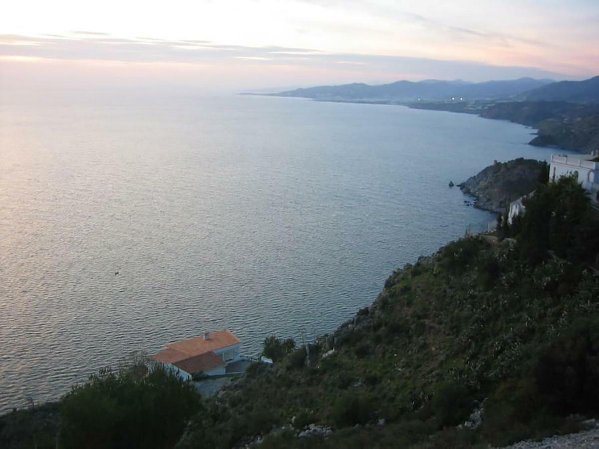 Beach And Mountains Frigiliana Exterior photo